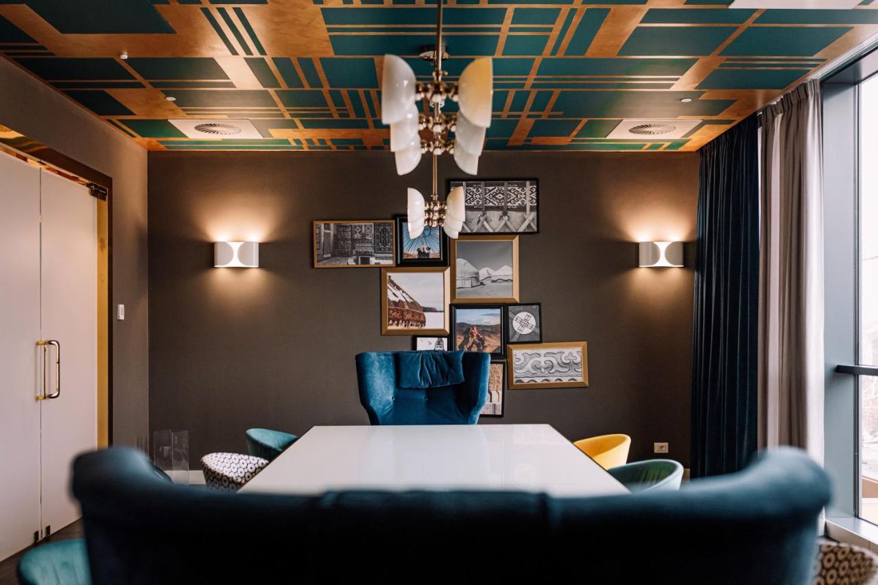 Mercure Almaty City Center Екстериор снимка