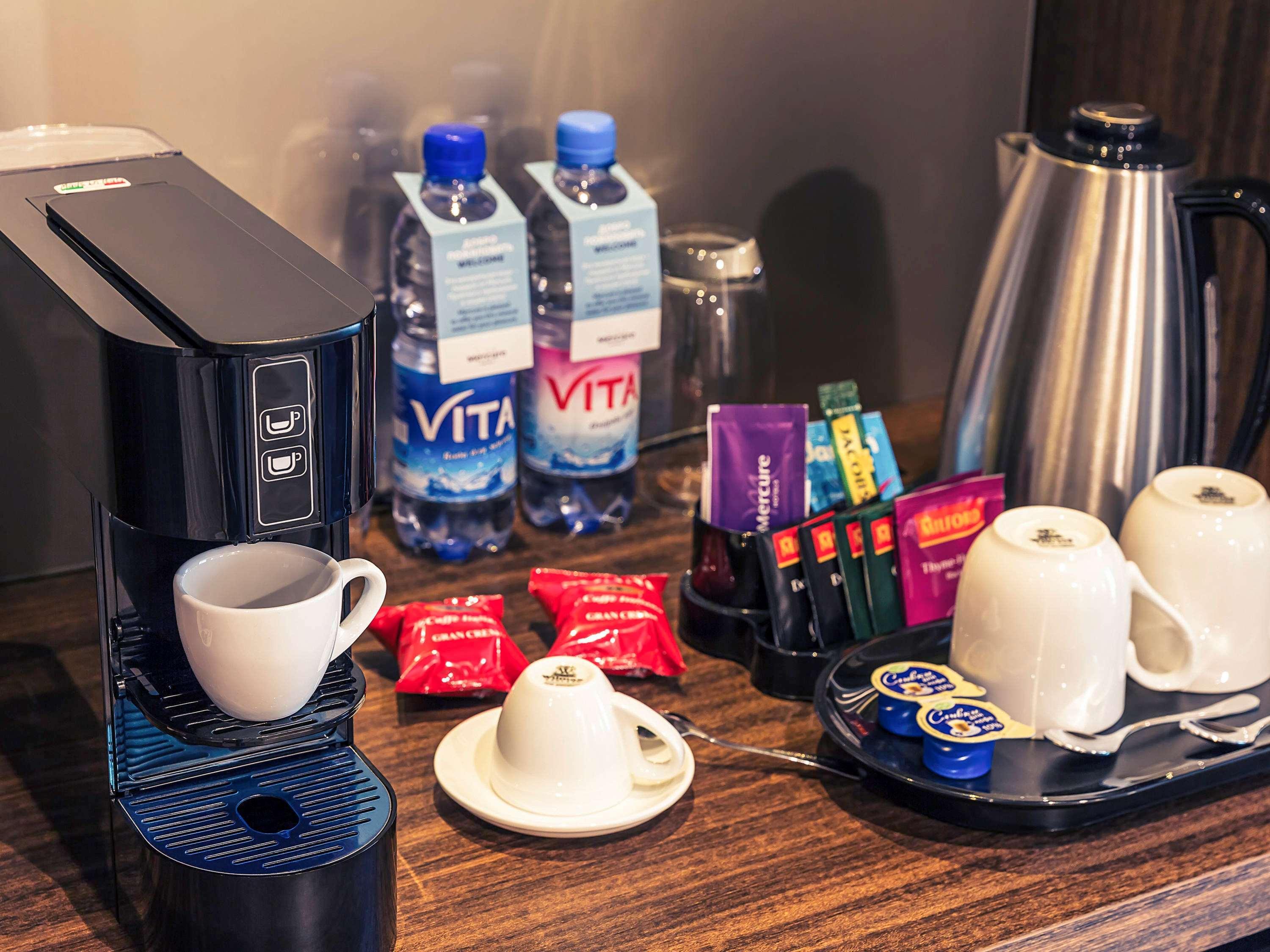 Mercure Almaty City Center Екстериор снимка