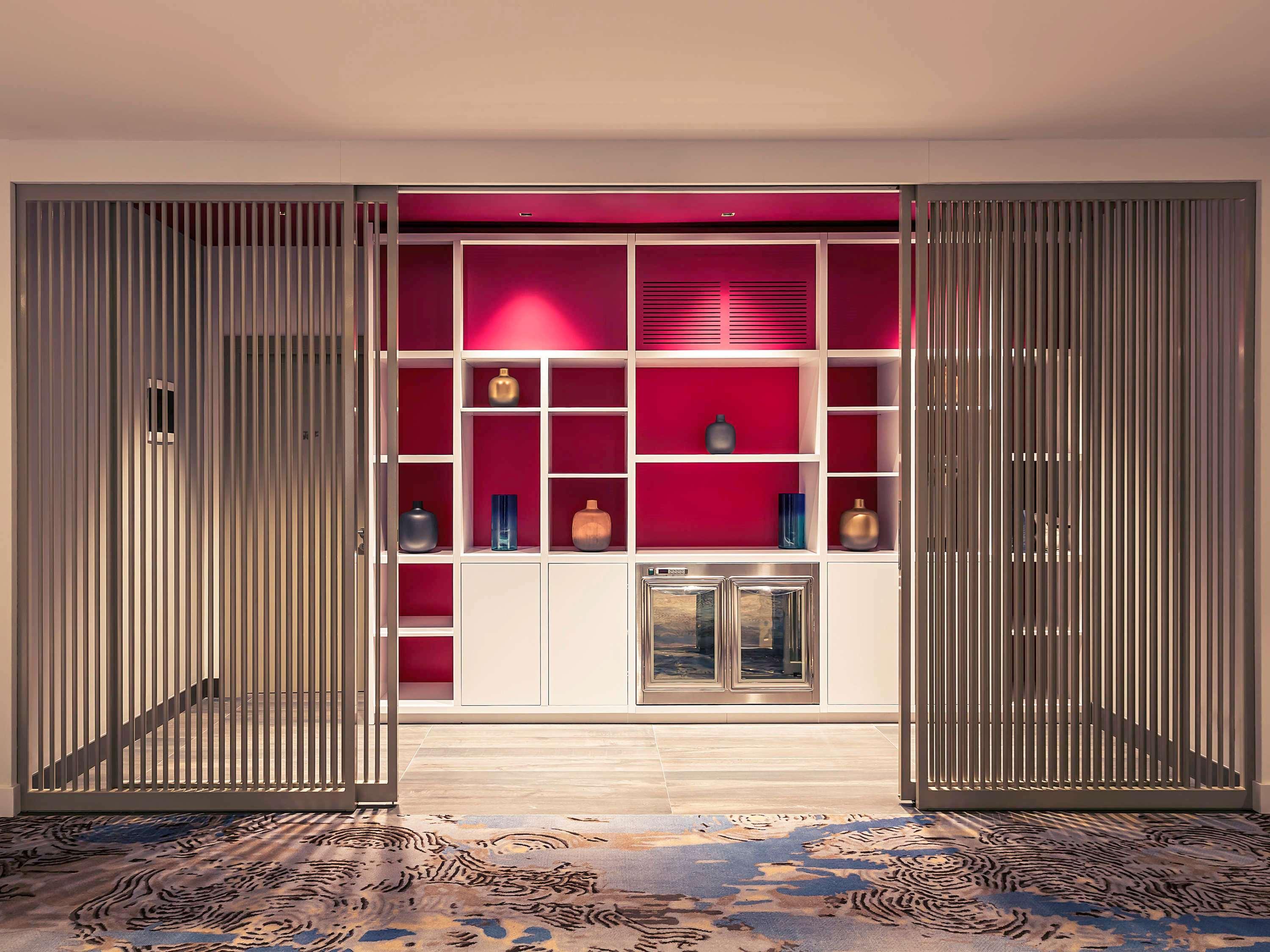 Mercure Almaty City Center Екстериор снимка