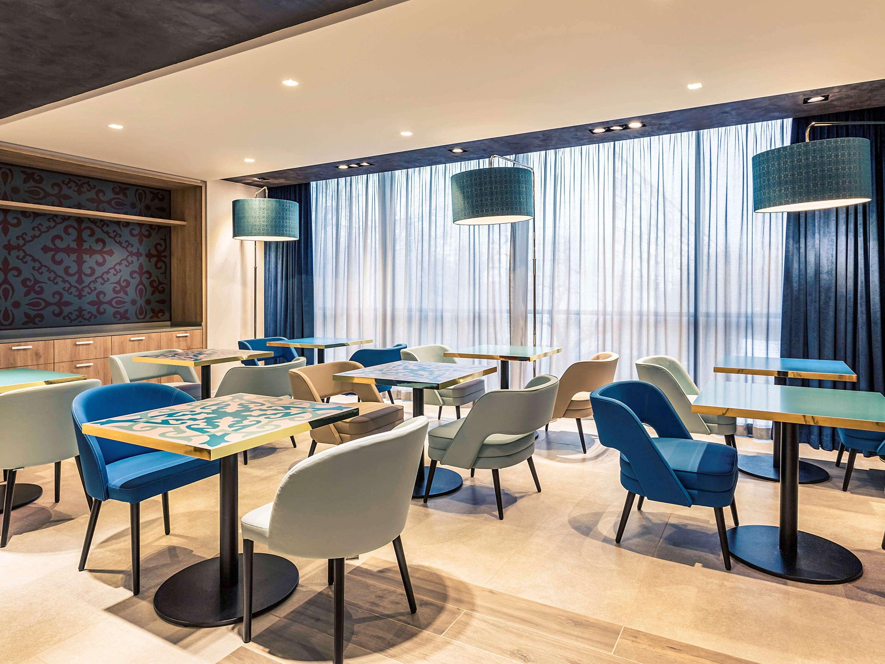 Mercure Almaty City Center Екстериор снимка