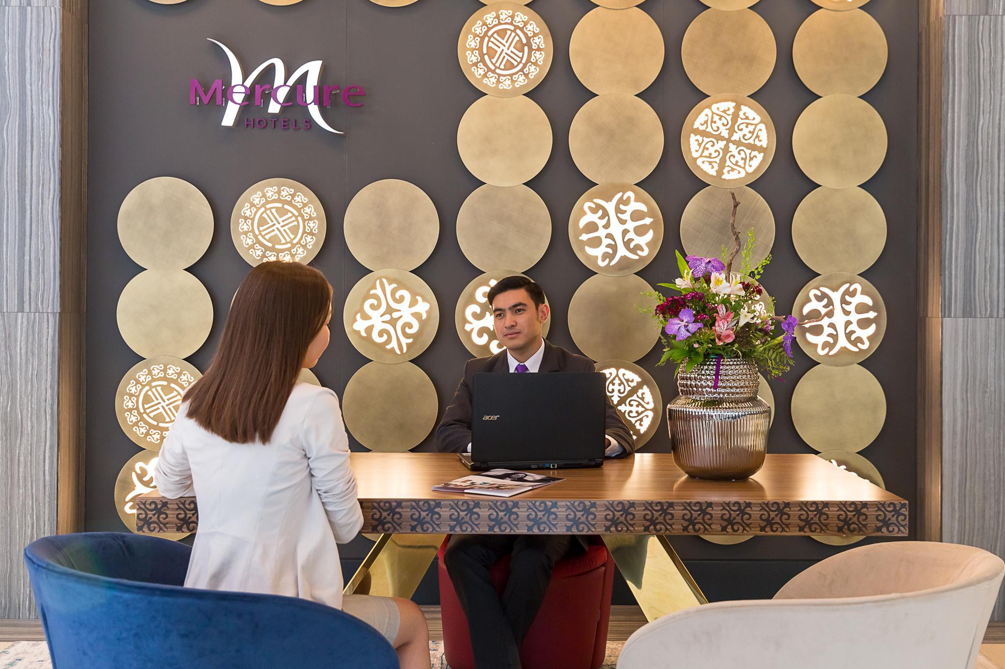 Mercure Almaty City Center Екстериор снимка