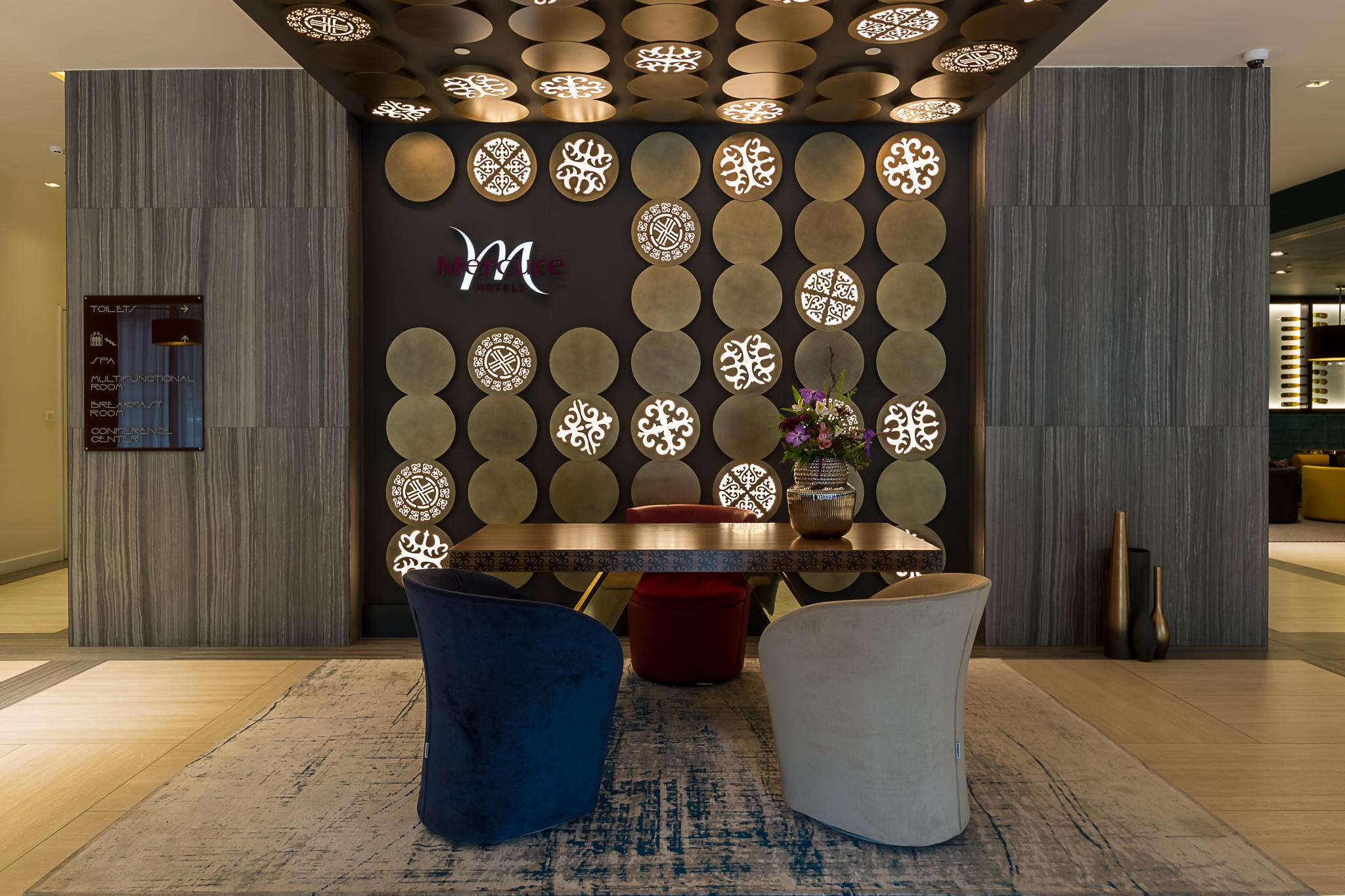 Mercure Almaty City Center Екстериор снимка