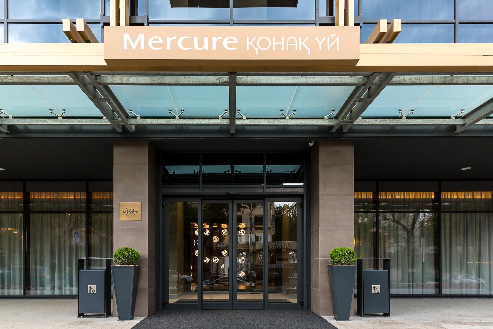 Mercure Almaty City Center Екстериор снимка
