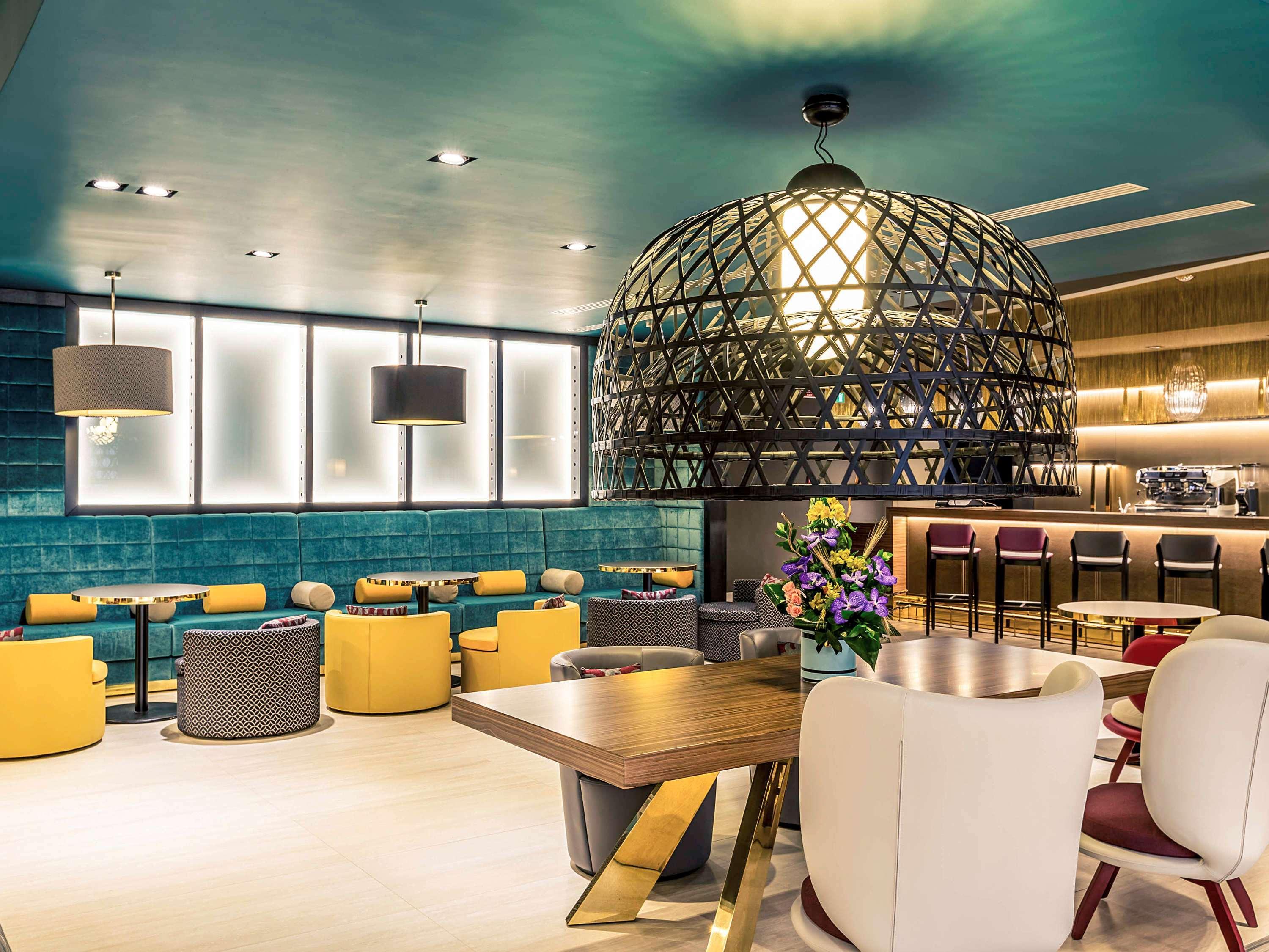 Mercure Almaty City Center Екстериор снимка