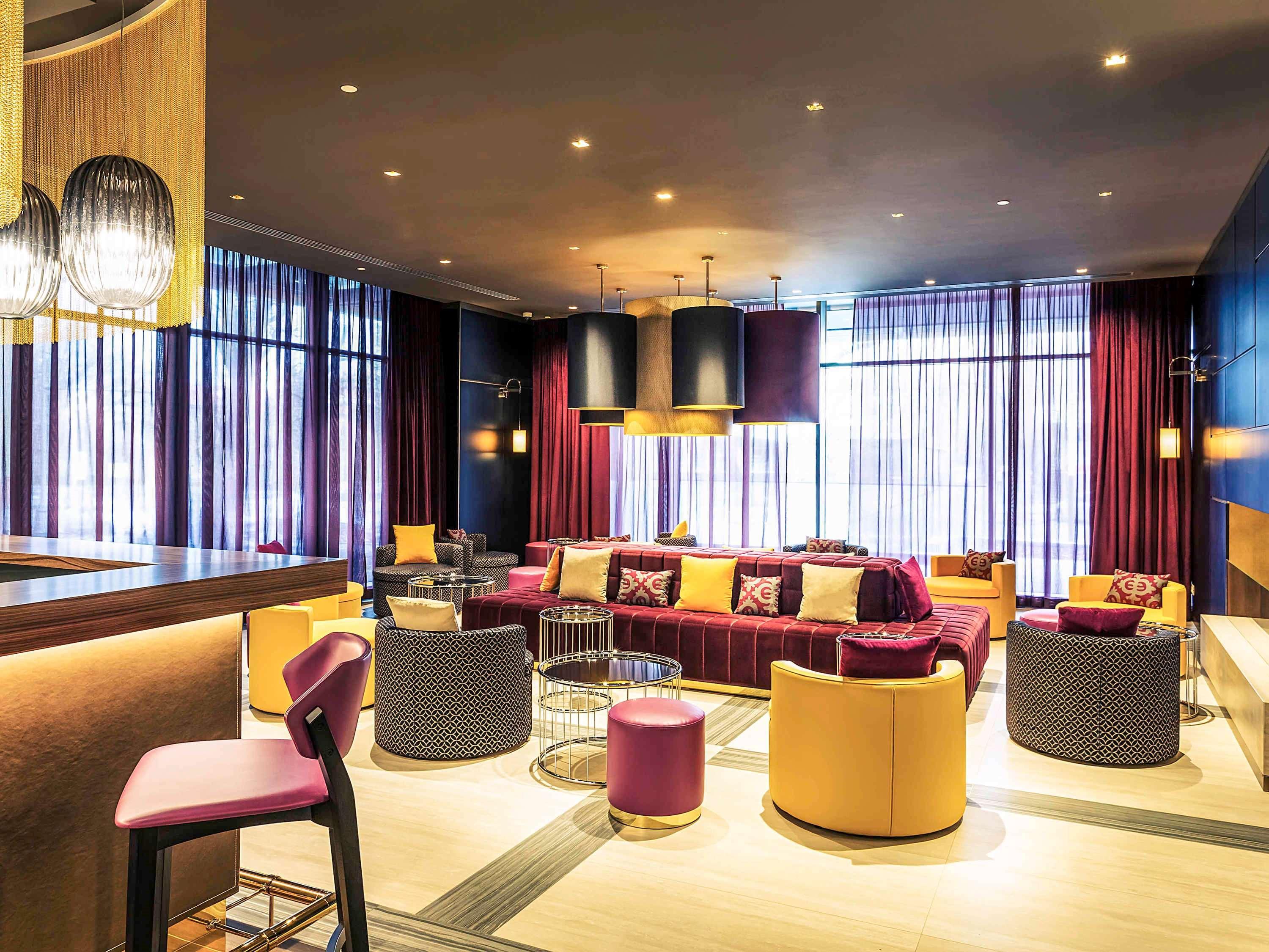 Mercure Almaty City Center Екстериор снимка