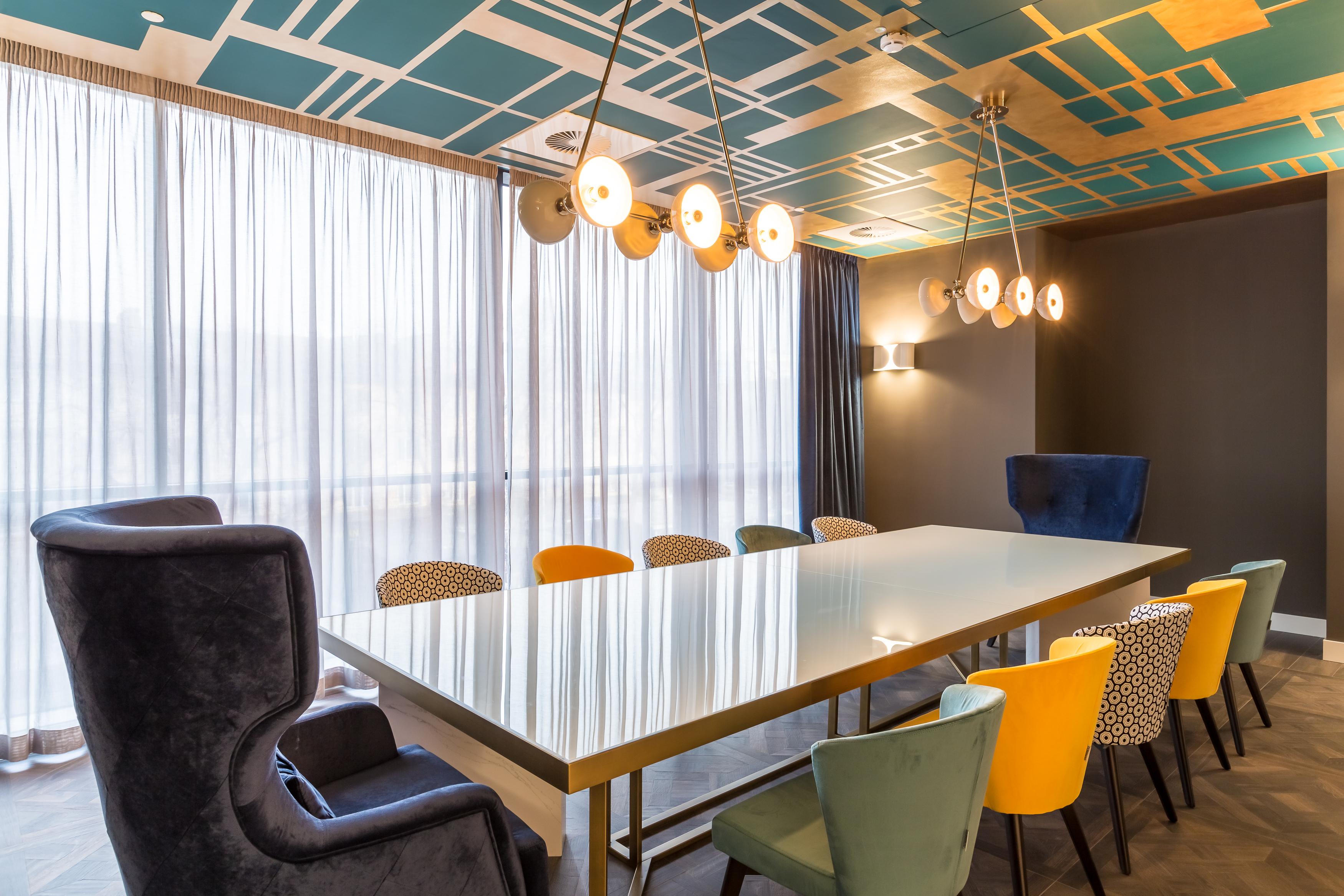 Mercure Almaty City Center Екстериор снимка