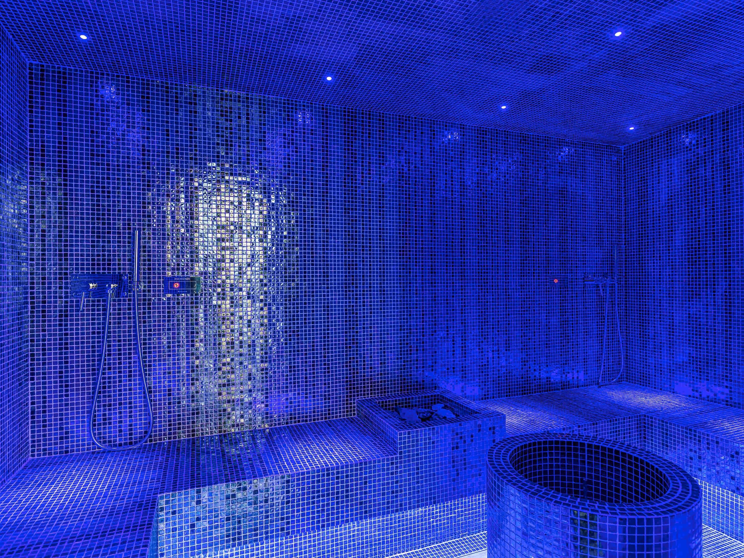 Mercure Almaty City Center Екстериор снимка