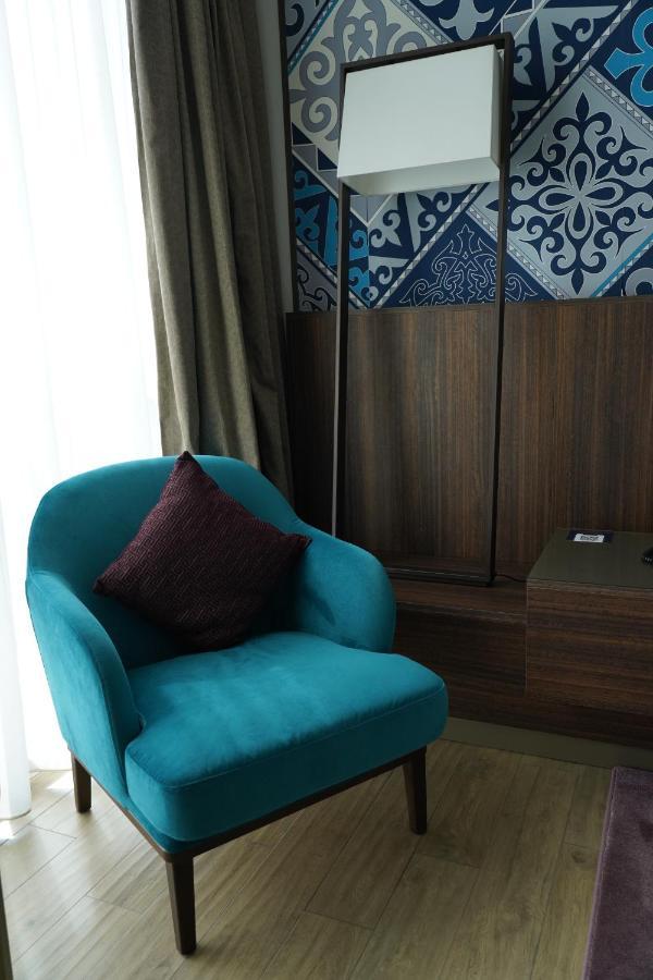 Mercure Almaty City Center Екстериор снимка