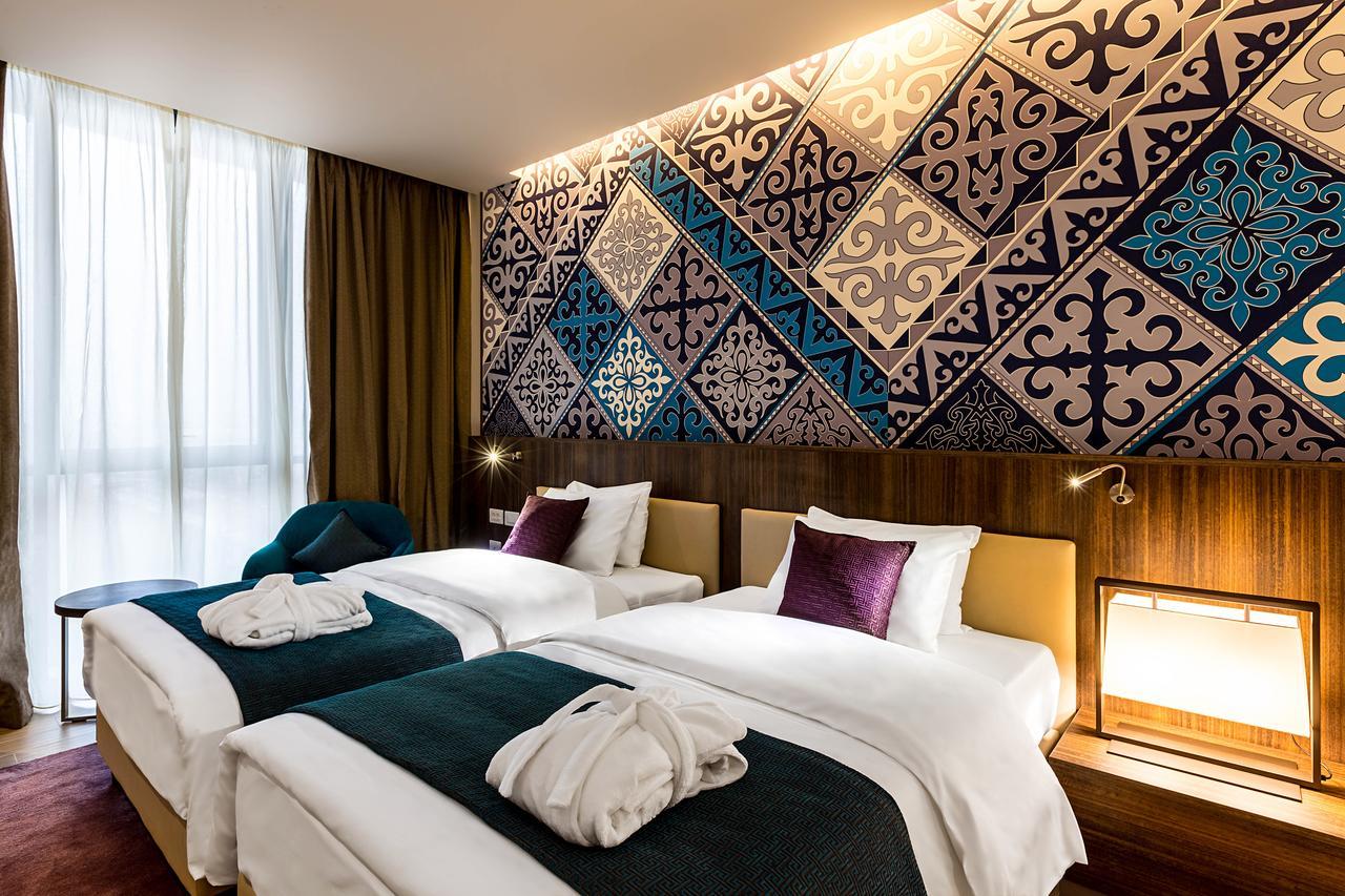 Mercure Almaty City Center Екстериор снимка